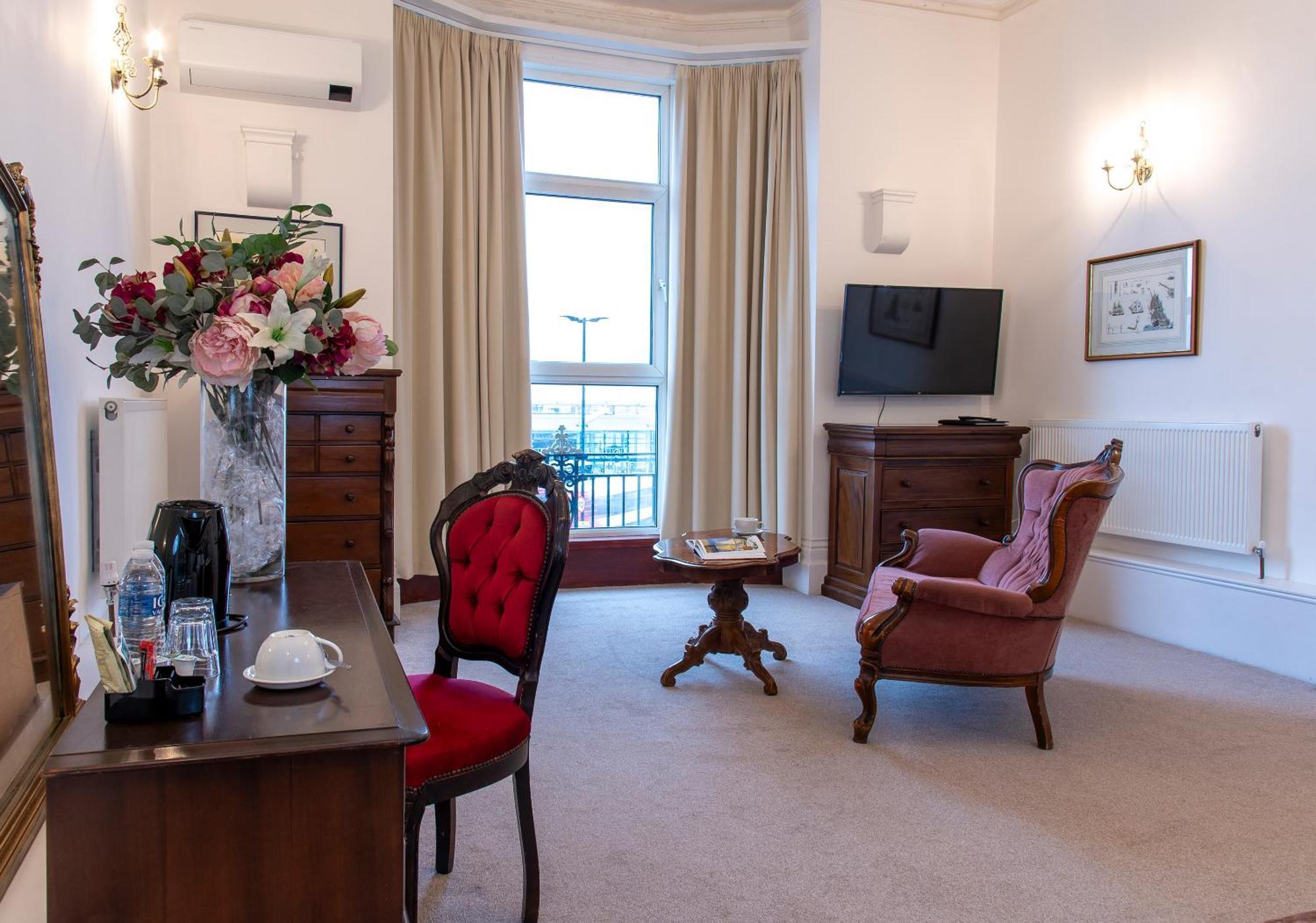 Keppels Head Hotel Portsmouth Exteriör bild